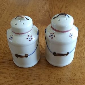 Shawnee Milk Can Salt & Pepper Set Vtg